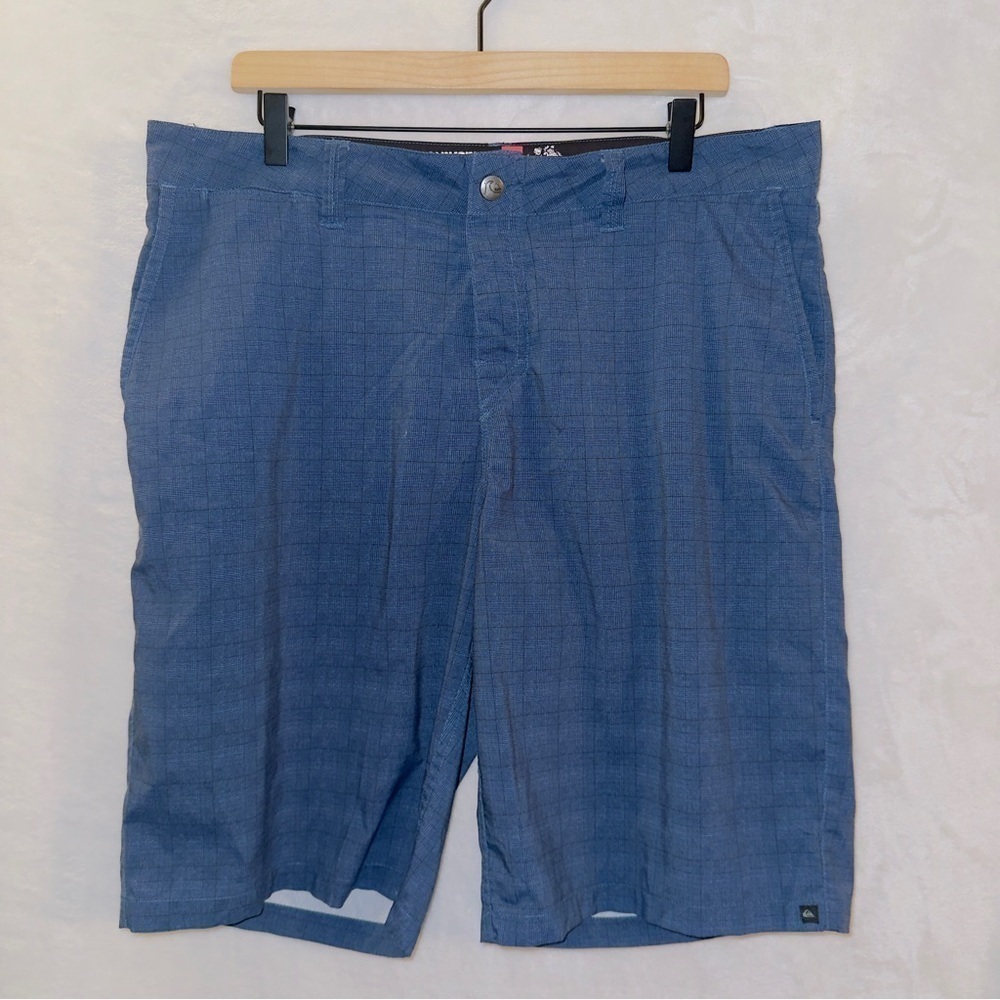 Men's Quiksilver Blue Plaid Amphibians Flat Front Hybrid Shorts size small